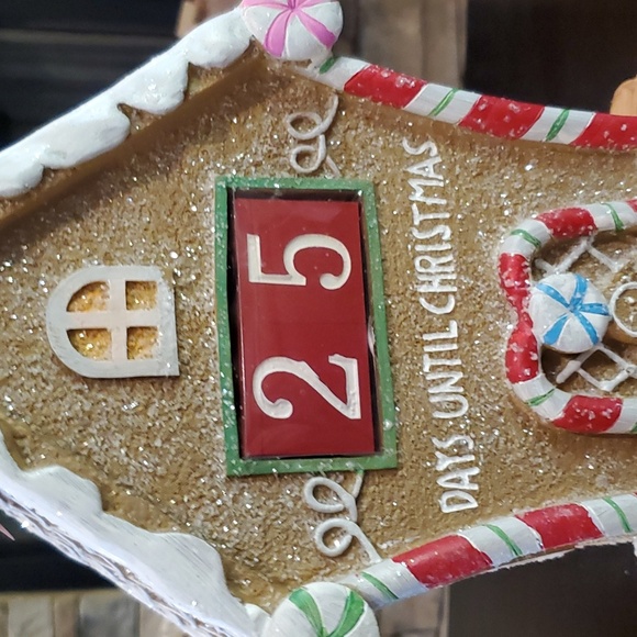 Countdown To Christmas Gingerbread House-NWT - Picture 2 of 6